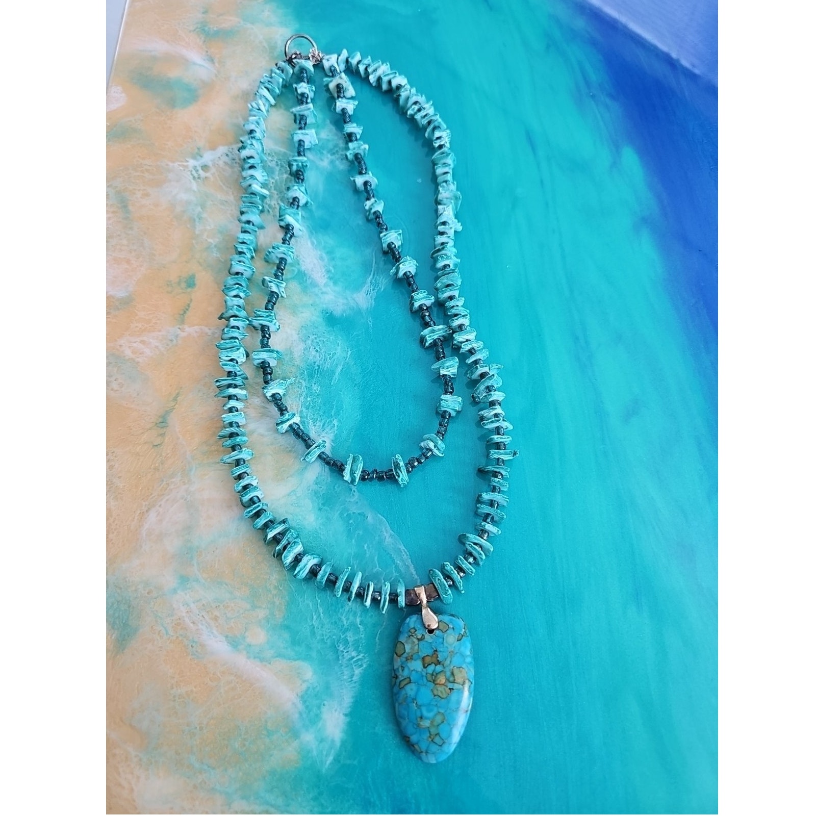Vintage Turquoise Beaded With Rhinestones Silver Floral Closure Accent Necklace